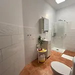 Geko Hotel *